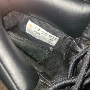 Black timberland boots
